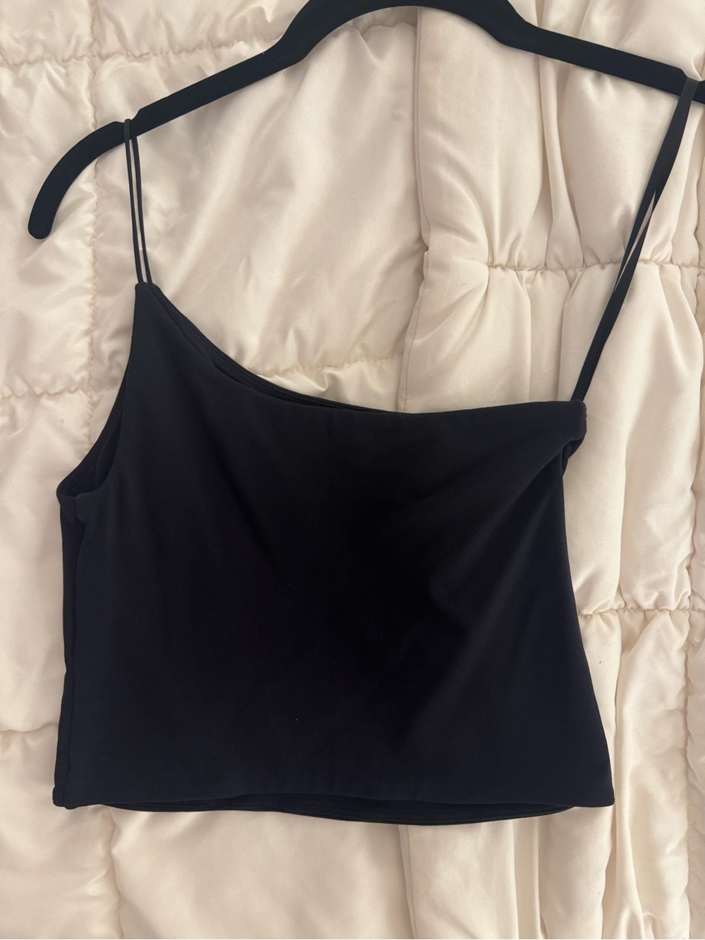 Aritzia - Bavarian Contour Black One-Shoulder Cami Top - Picture 3 of 3